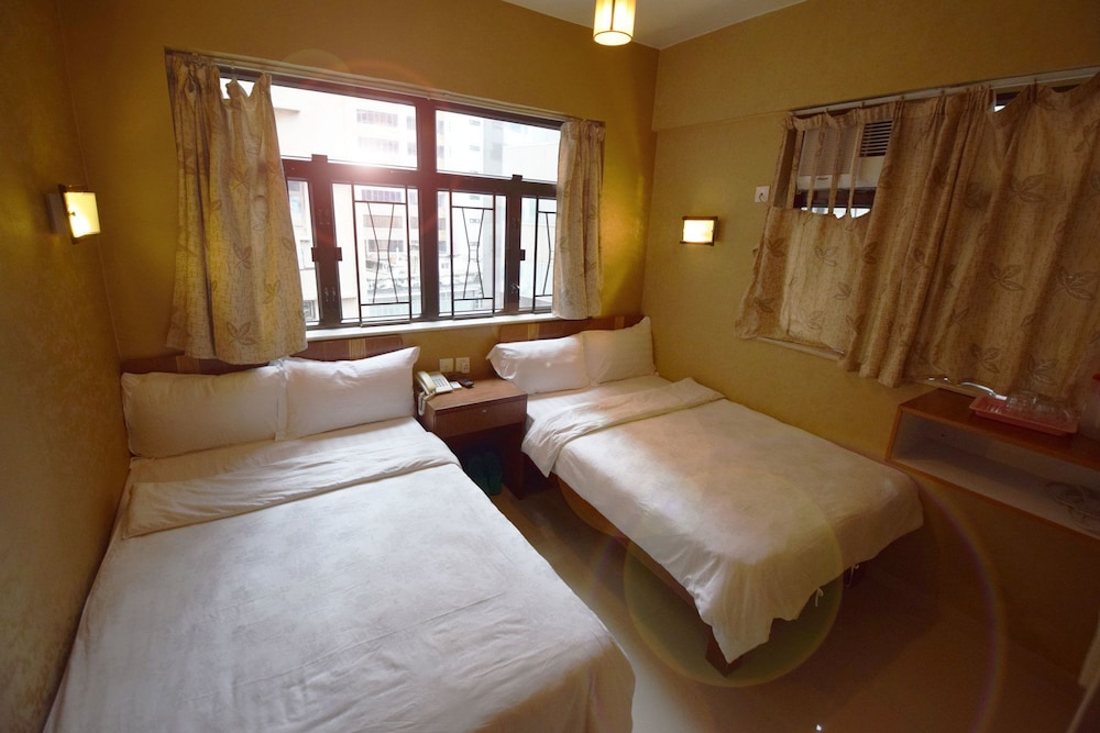 Basic Quadruple Room, 2 Double Beds, Non Smoking photo 3