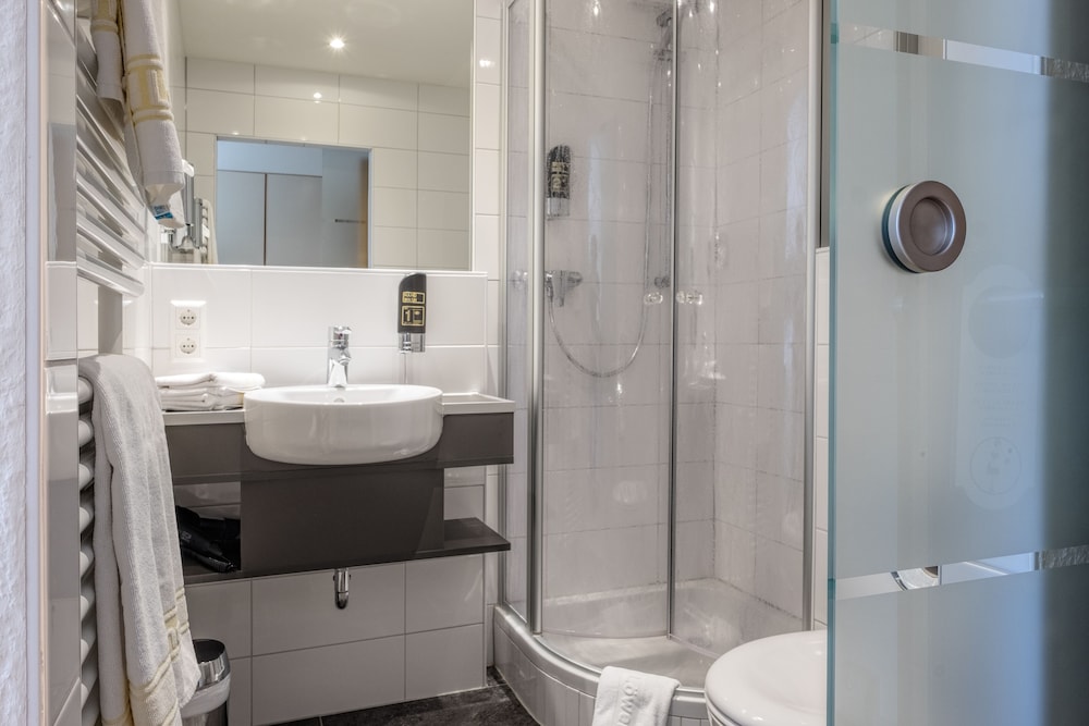Classic Double or Twin Room photo 3