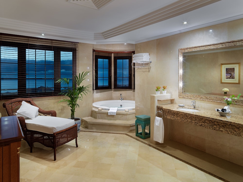 Presidential Suite (Penthouse), Balcony