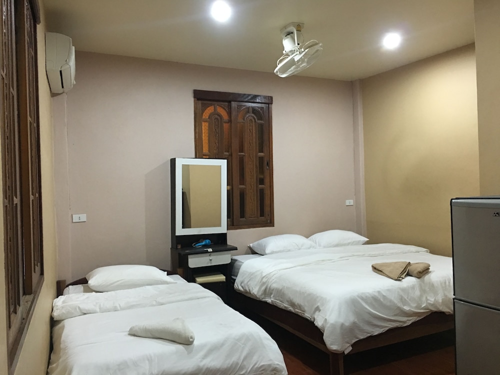 Triple Room A/C photo 1