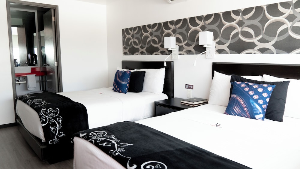 Executive Room, 2 Double Beds - Photo 1