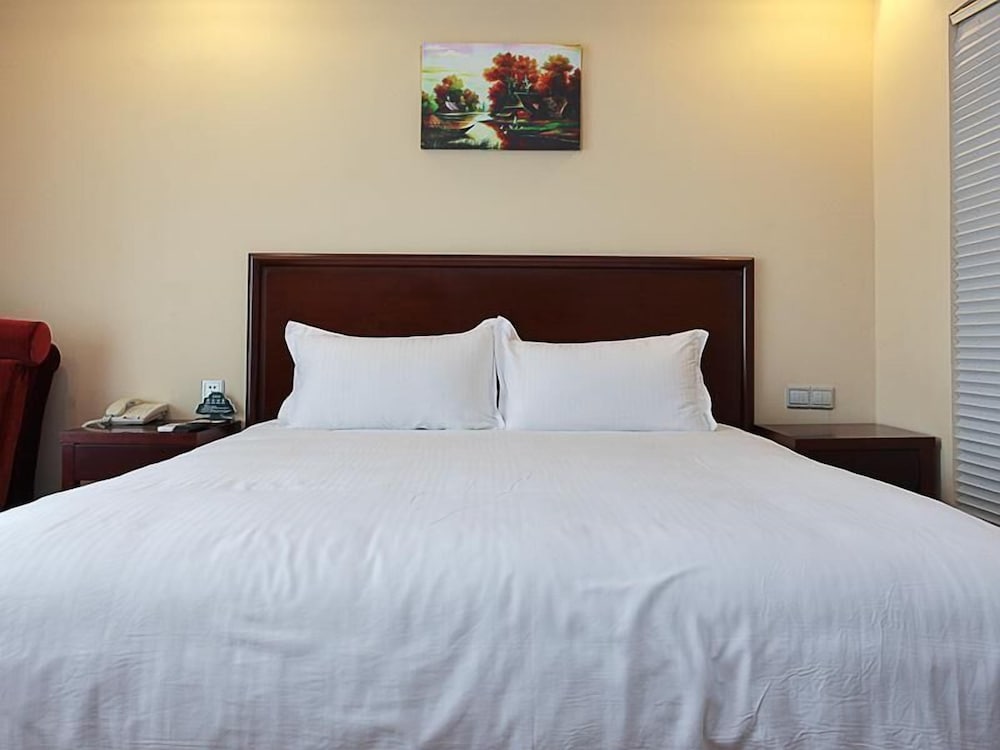 Deluxe Room, 1 King Bed