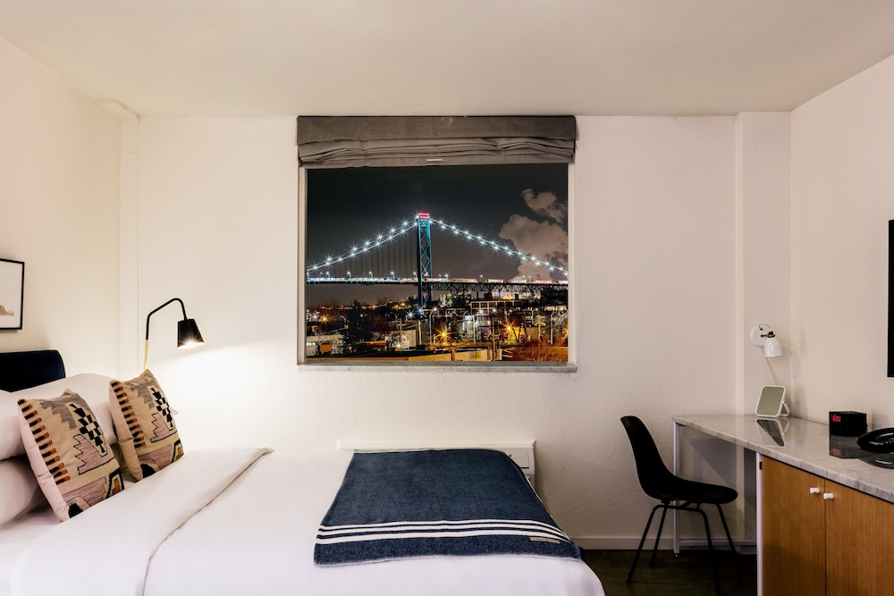 Deluxe Room, 1 Queen Bed - Photo 4