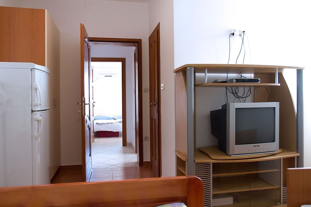 Apartment (Super - 50 m from pebble beach - A8 M) photo 1