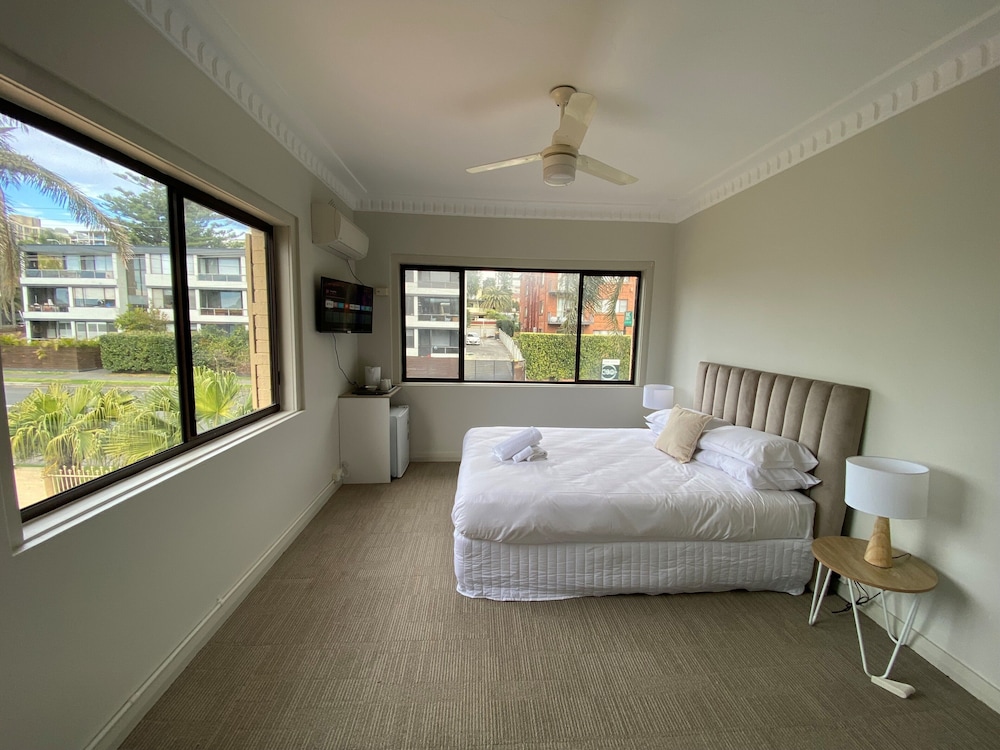 Premium Room, 1 Queen Bed photo 1