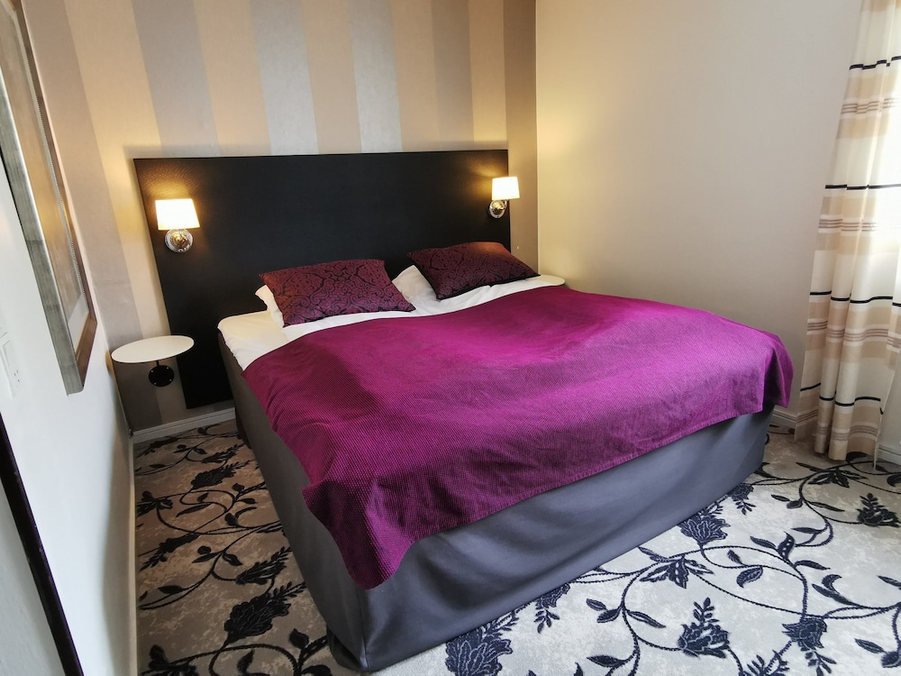 Standard Double Room - Photo 1