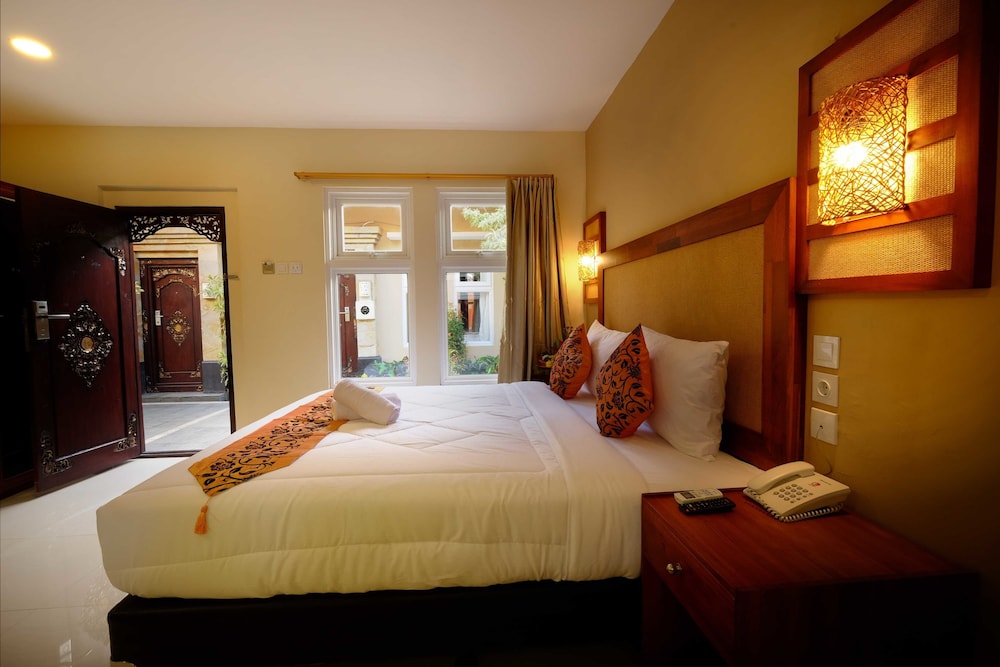 Deluxe Triple Room photo 2