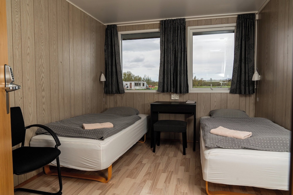 Standard Twin Room, Shared Bathroom photo 1