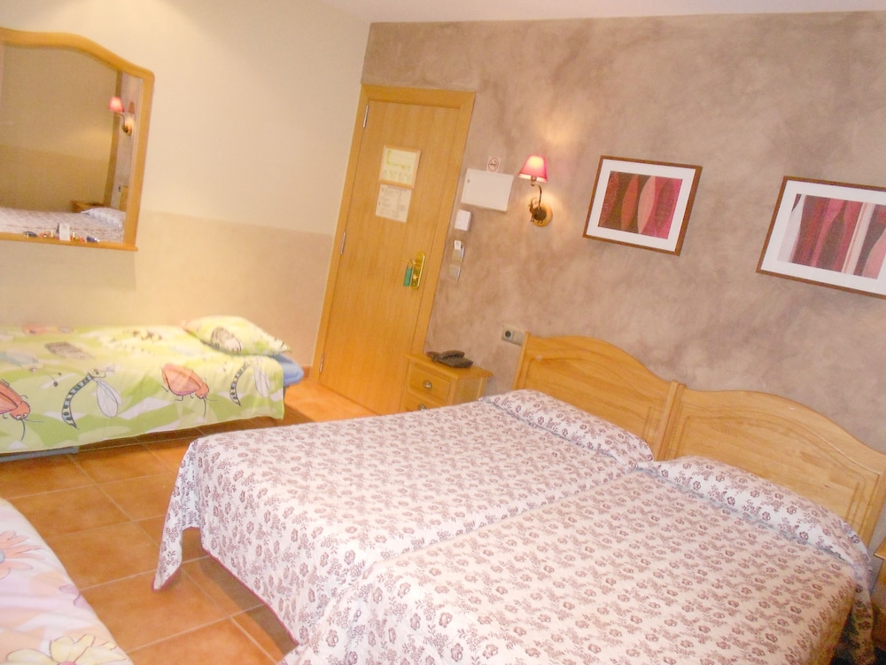 Triple Room photo 2