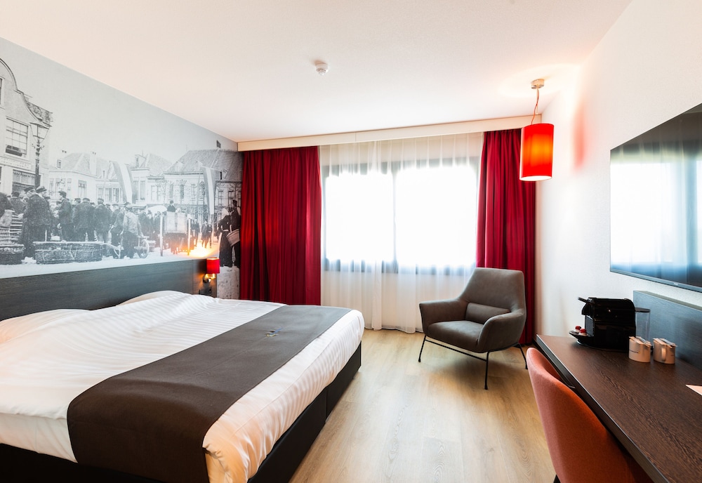 Junior Double Room, 1 King Bed photo 1