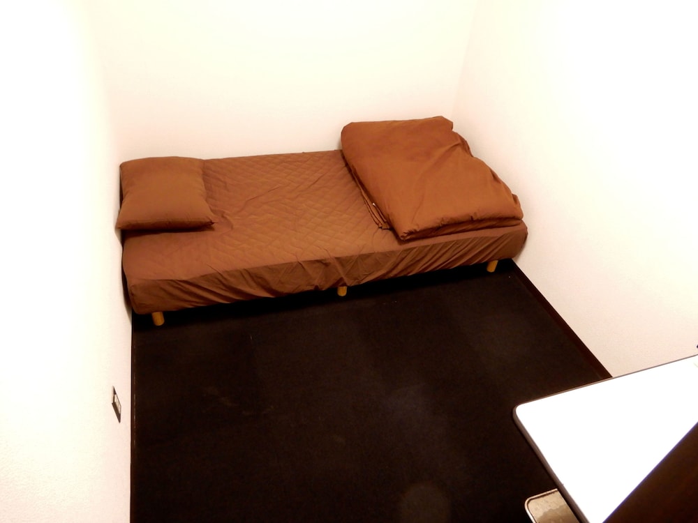 Single Room, Shared Bathroom photo 1