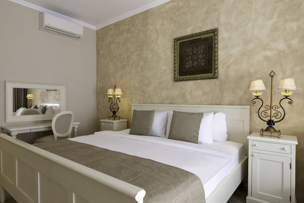 Deluxe Studio Suite, Garden View photo 1