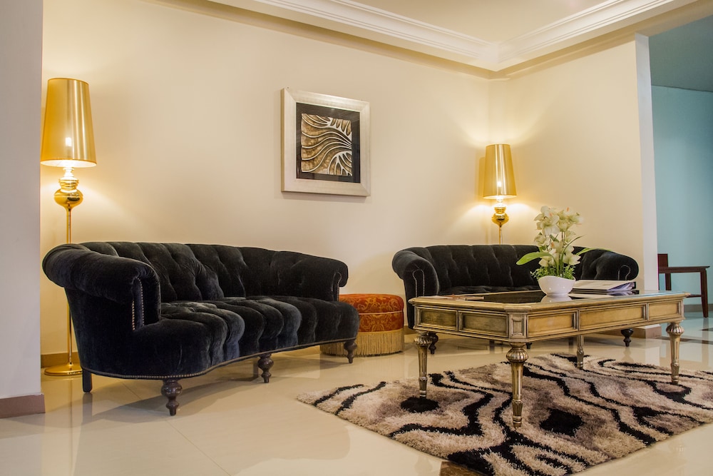 Royal Suite photo 2