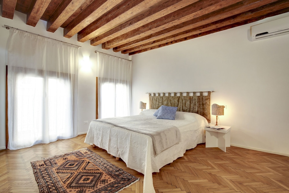 Ormesini Apartment, 1 bedroom, 1 living room photo 1