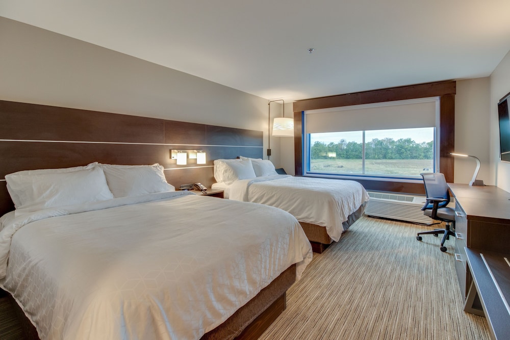 Suite, 2 Queen Beds, Accessible Bathtub (Communications) - Photo 1