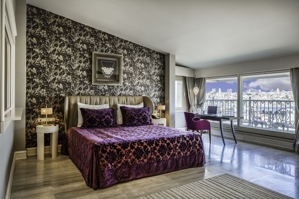 King Suite Room photo 1