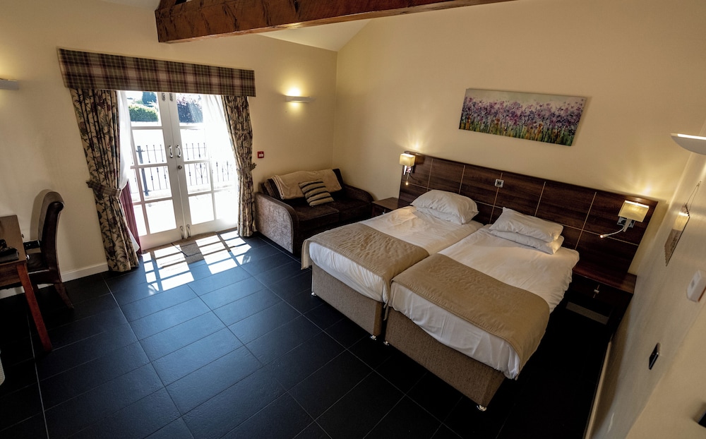 Executive Bungalow Twin photo 2