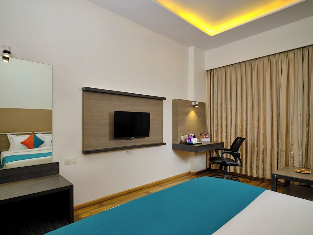 Deluxe Room - Photo 16