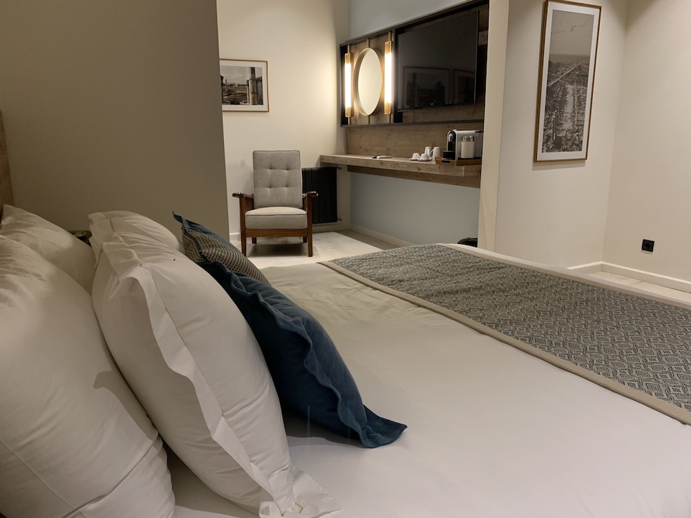 Suite, City View photo 2