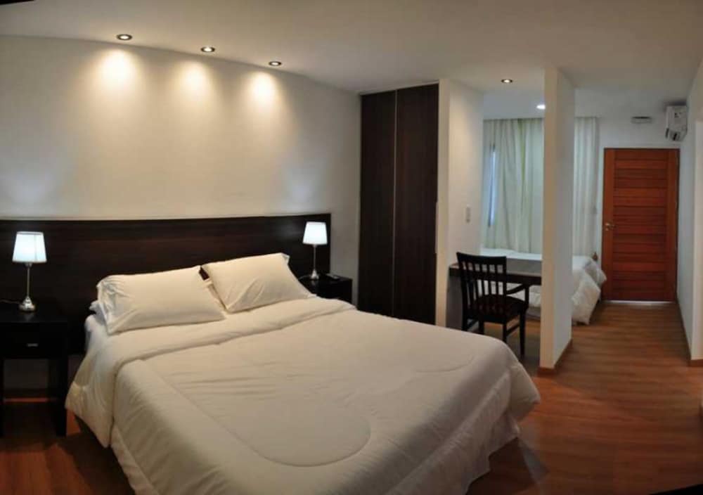 Standard Triple Room, Multiple Beds photo 2