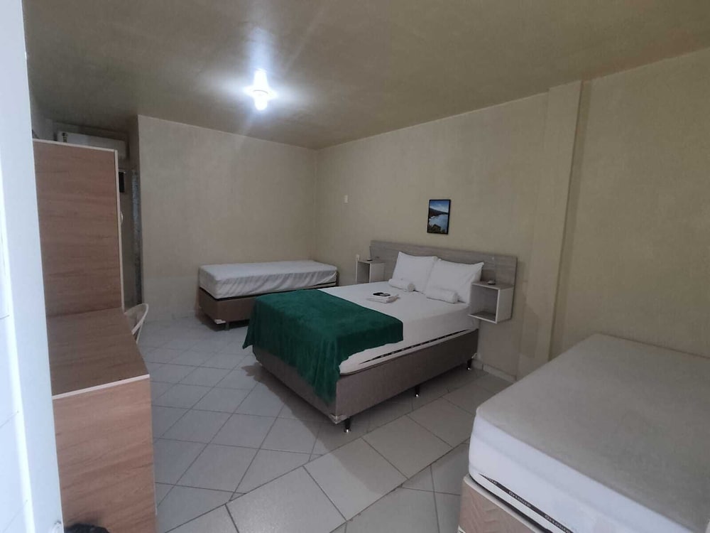 Standard Quadruple Room, Multiple Beds photo 2