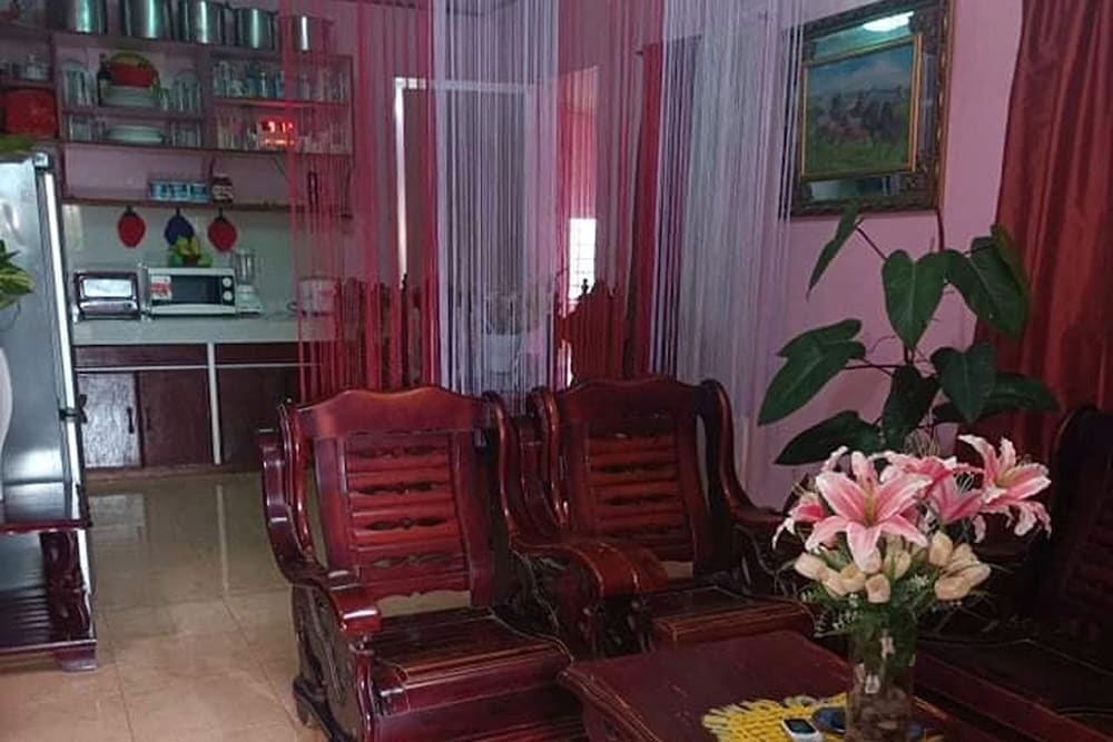 House, 3 Bedrooms - Photo 11
