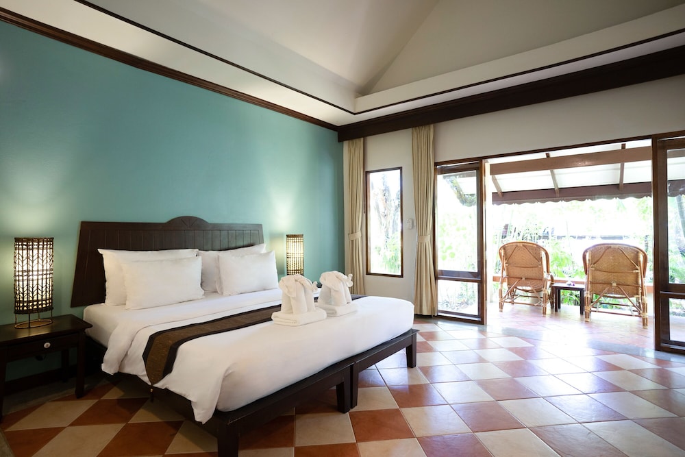 Tropical Garden Villas