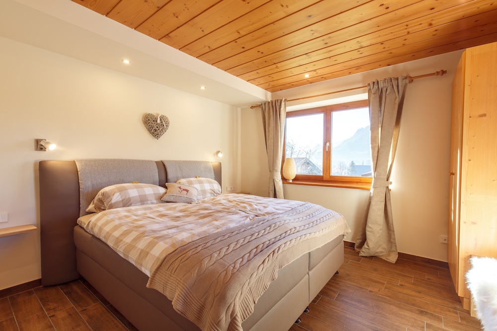 Deluxe Apartment, 2 Bedrooms, Mountain View (Hochfelln) photo 2