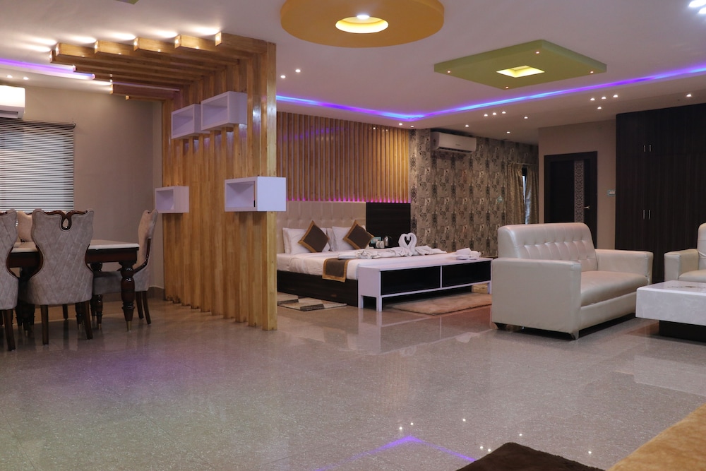 Executive Suite