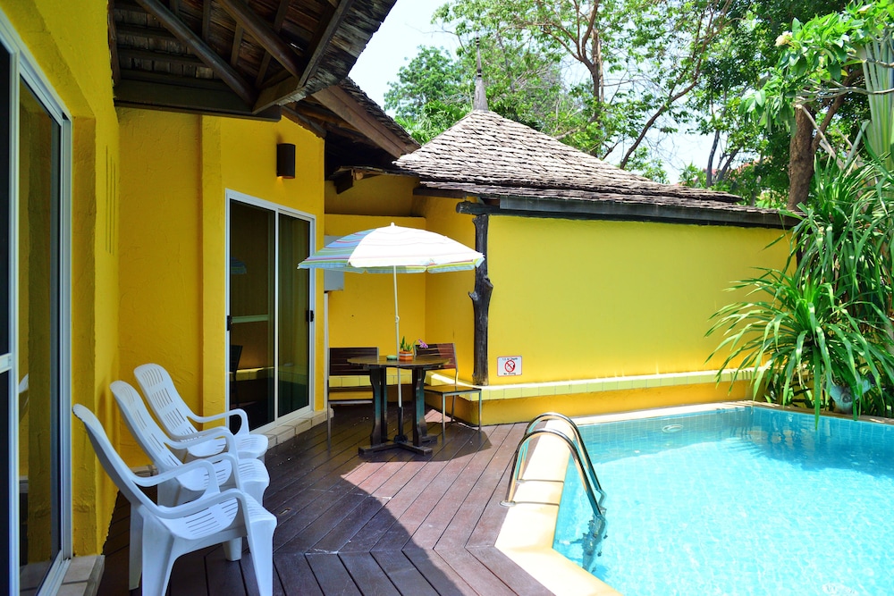 Superior Pool Villa photo 2
