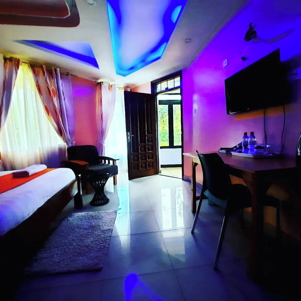 Deluxe Double Room, Garden View