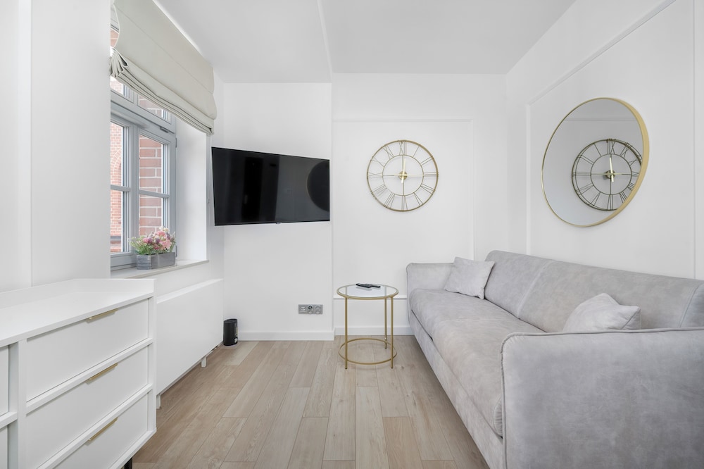 Studio, Kitchen