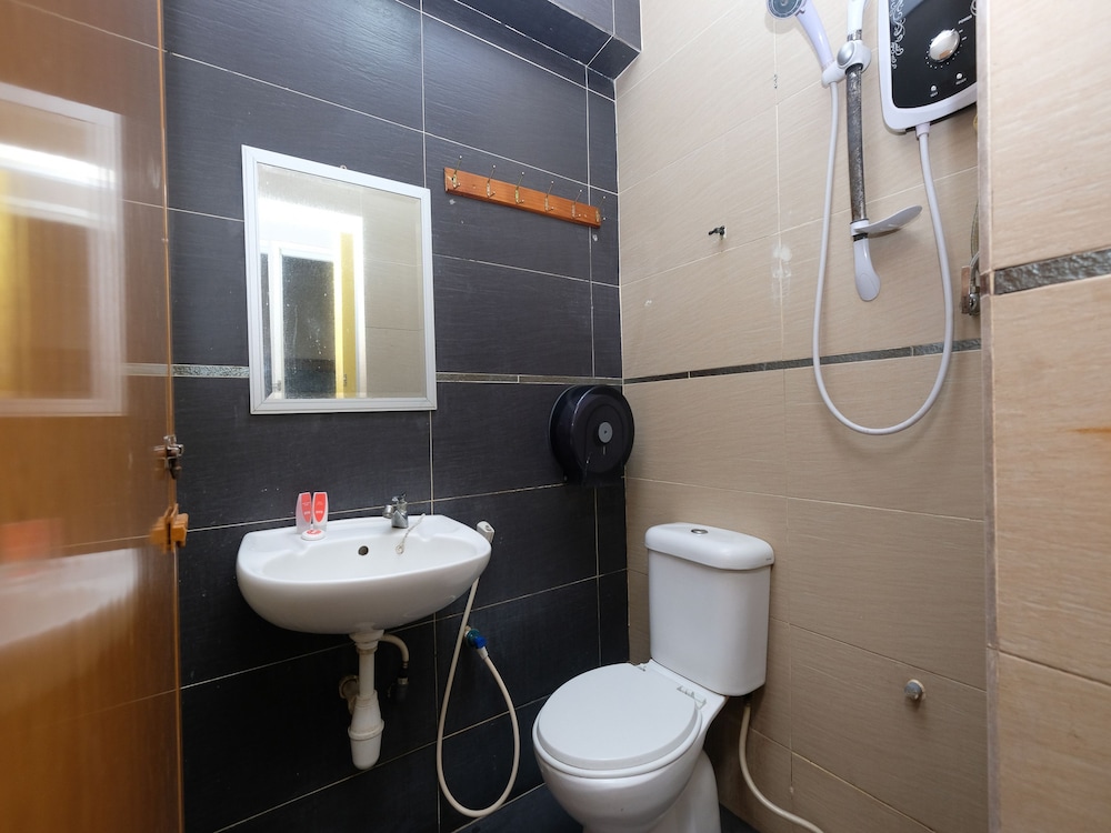 Deluxe Twin Room photo 3