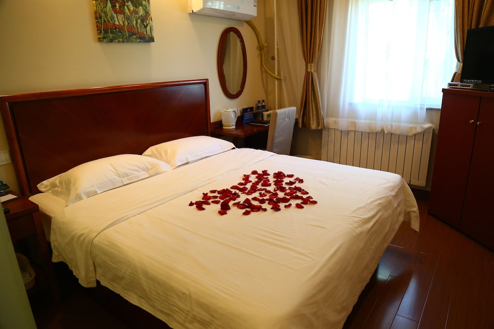Business Apartment, 1 King Bed - Photo 1
