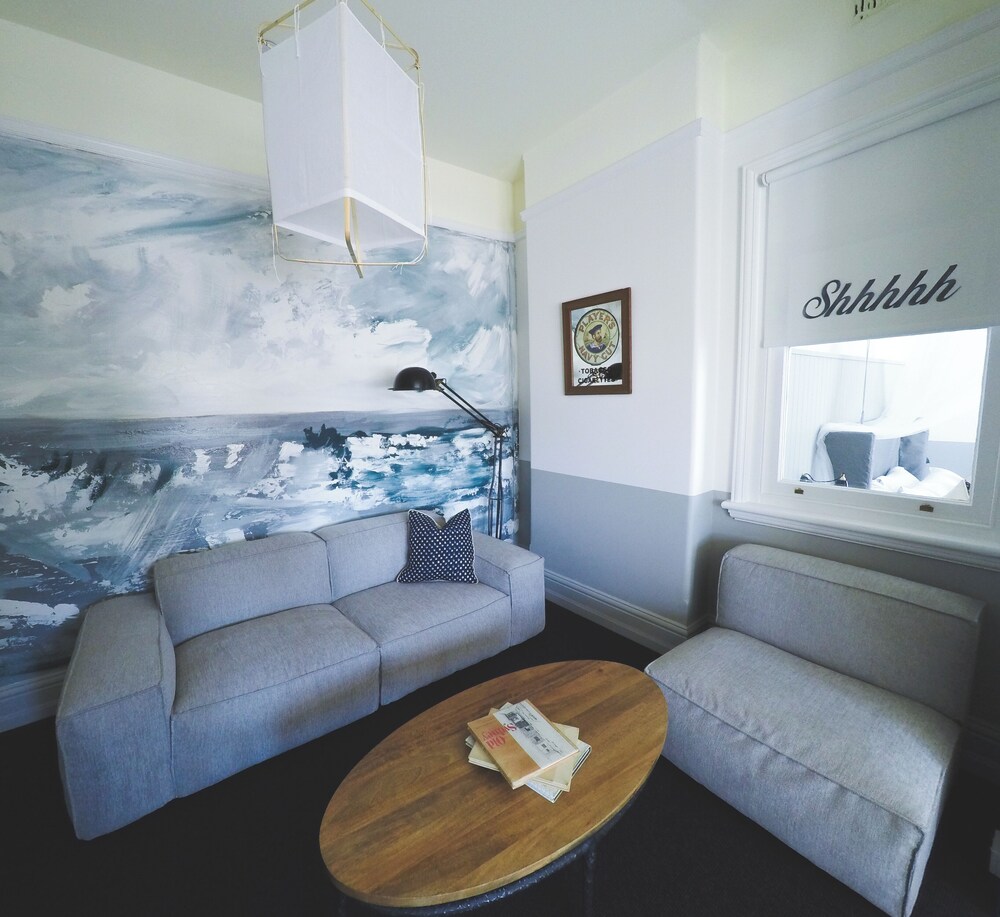 Deluxe Suite, 1 King Bed, Sea View
