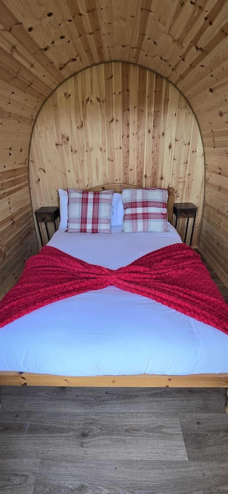Traditional Cabin photo 1