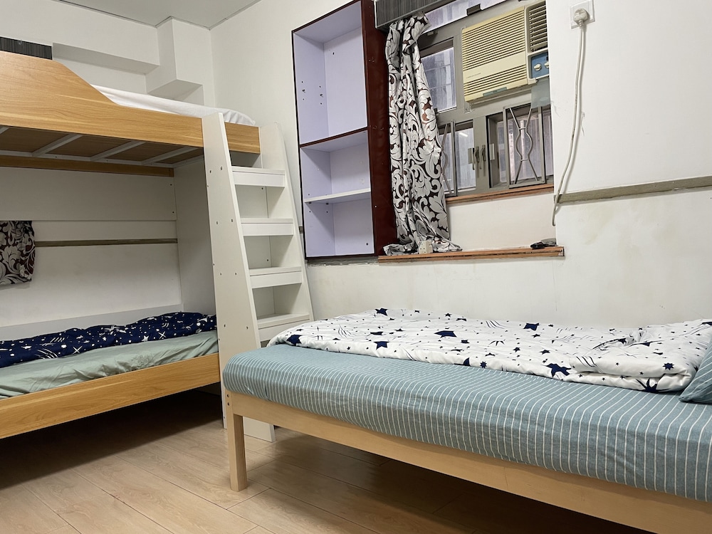 Economy Triple Room