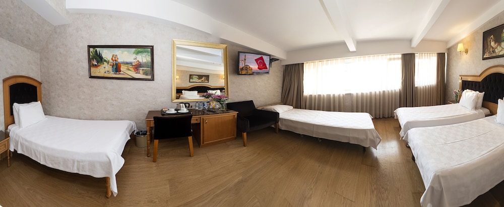 Quadruple Room photo 3