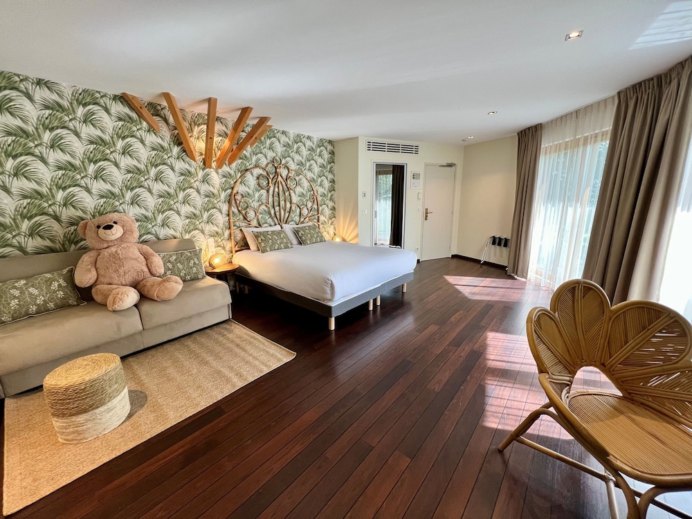 Panoramic Double Room, 1 Double Bed with Sofa bed, Terrace, Garden Area photo 2