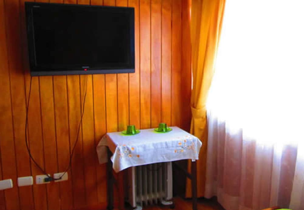 Twin Room, 2 Twin Beds, Non Smoking photo 3