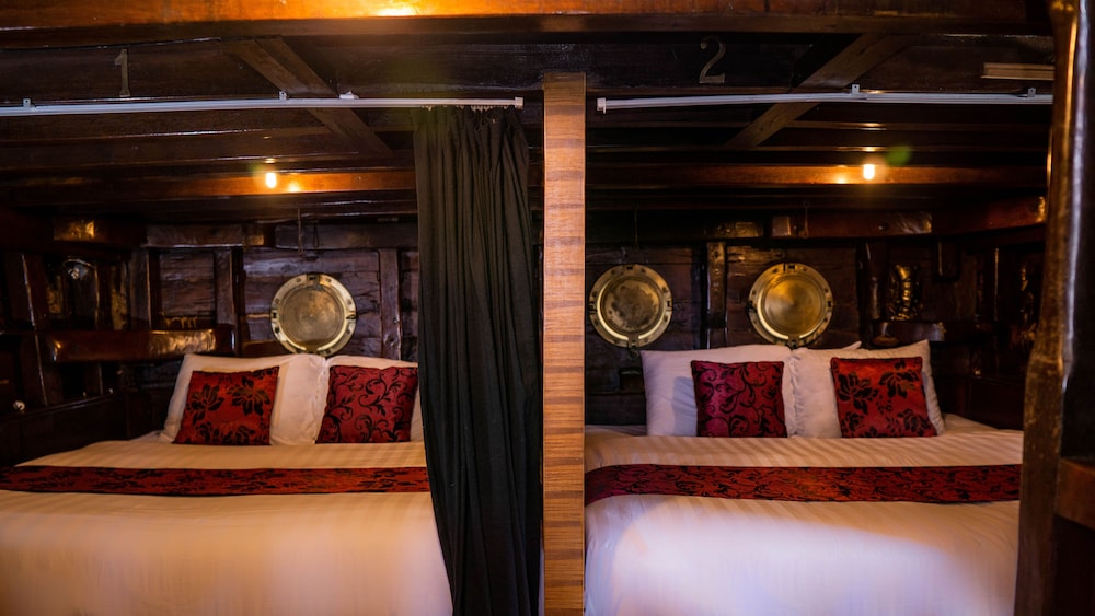 Deluxe Suite photo 1