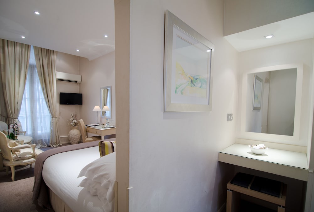 Standard Double Room photo 2