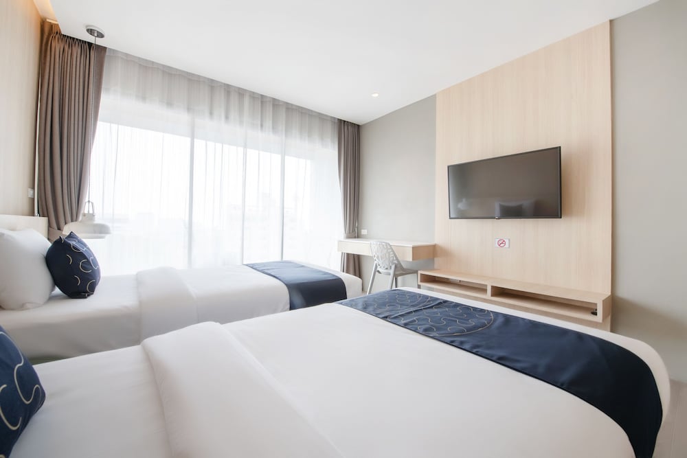 Deluxe Twin Room, Ocean View - Photo 5
