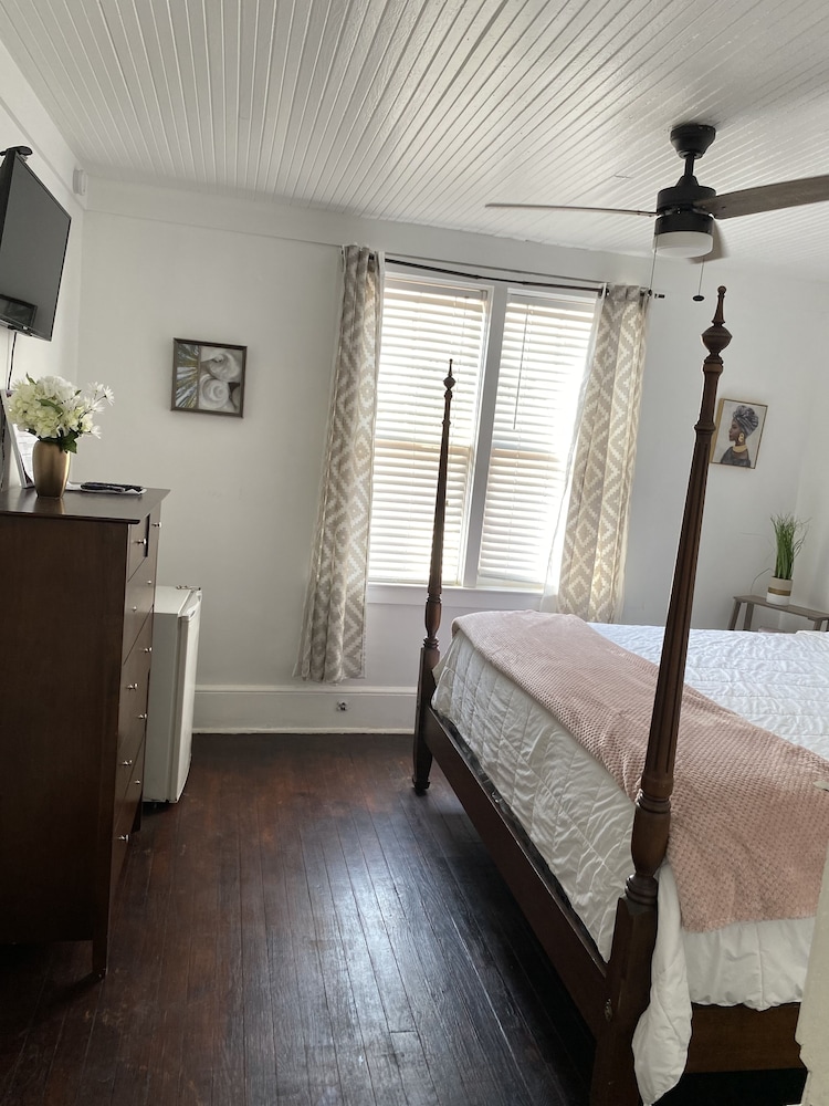 Cotton Room photo 3