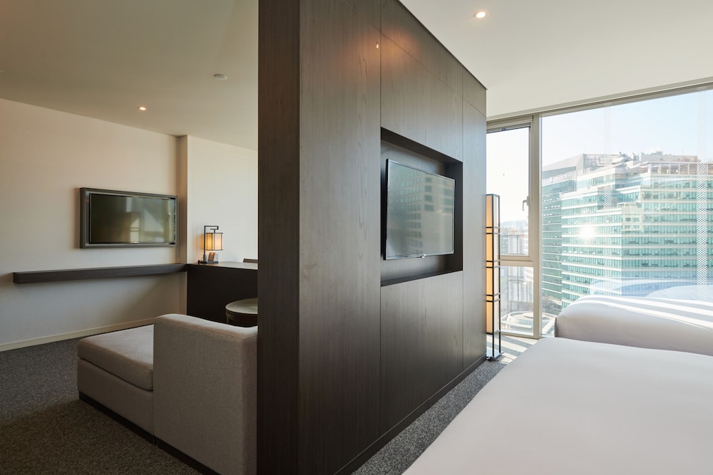 Family Suite Twin Room (Breakfast for 3) - Photo 2