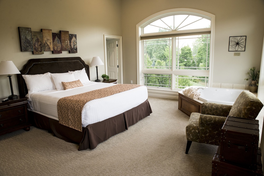 Luxury Condo, Multiple Beds, River View photo 3