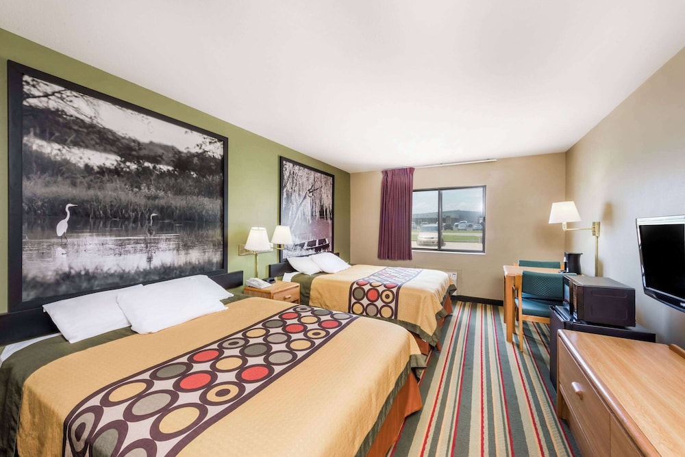 Standard Room, 2 Queen Beds - Photo 1