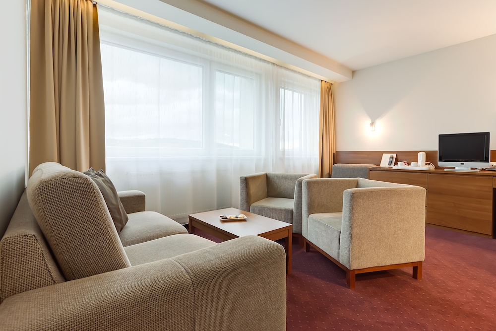 Classic Suite (with living room) photo 1