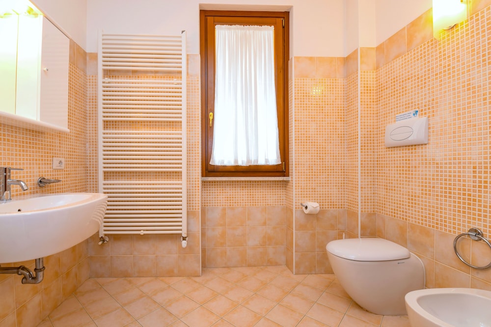 Standard Apartment, 3 Bedrooms photo 3
