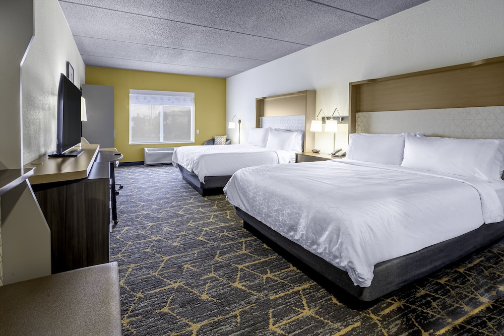 Suite, Multiple Beds - Photo 1